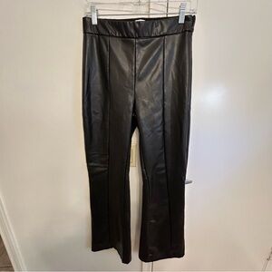 Abercrombie & Fitch Vegan Leather Slim Kick Out Pants Black Size Medium